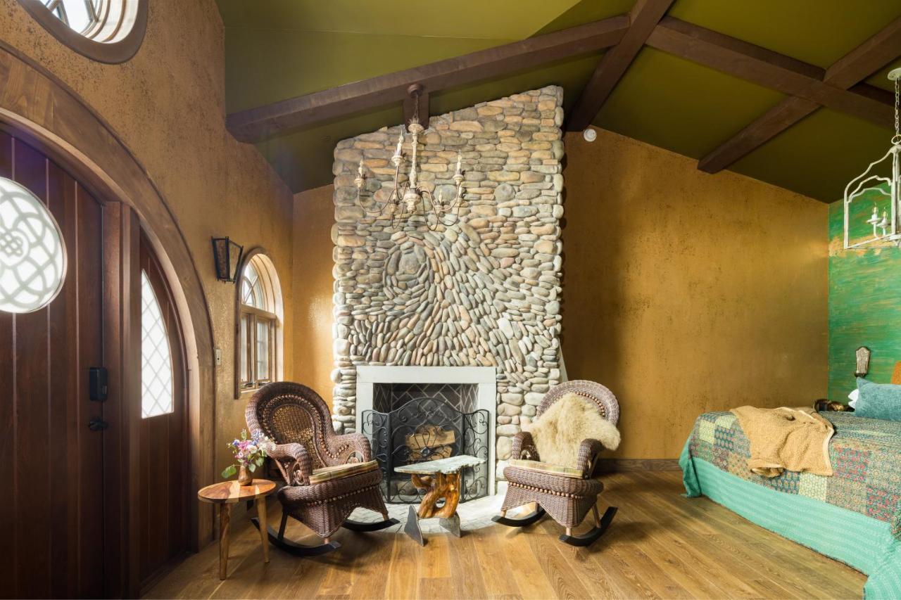 Ancient Lore Village Knoxville Bagian luar foto