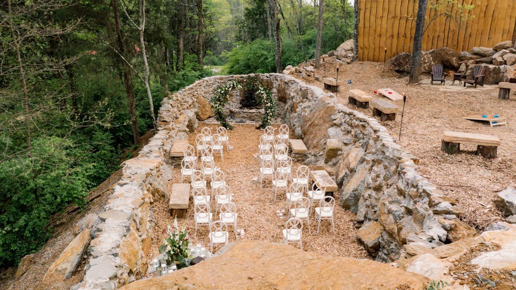 Ancient Lore Village Knoxville Bagian luar foto
